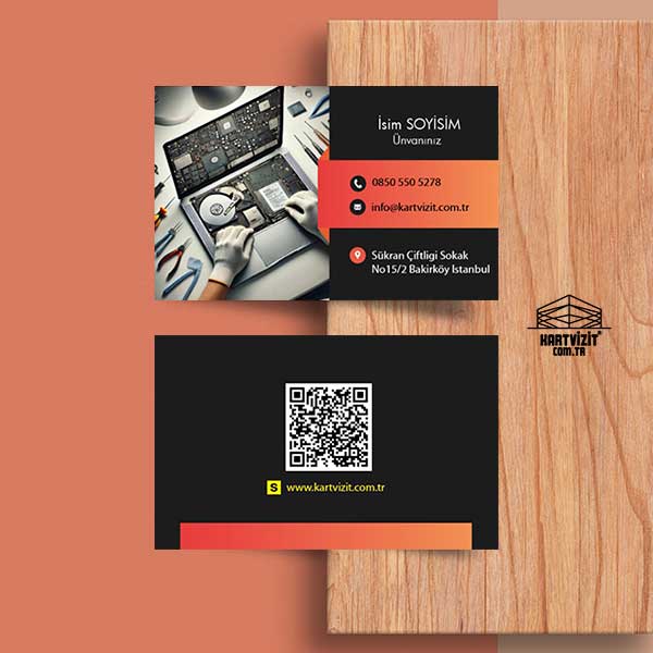 QR Kodlu Laptop Kartvizit