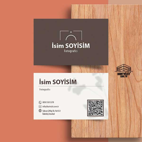 Portre Sanatçıları İçin Şık Kartvizit Modeli