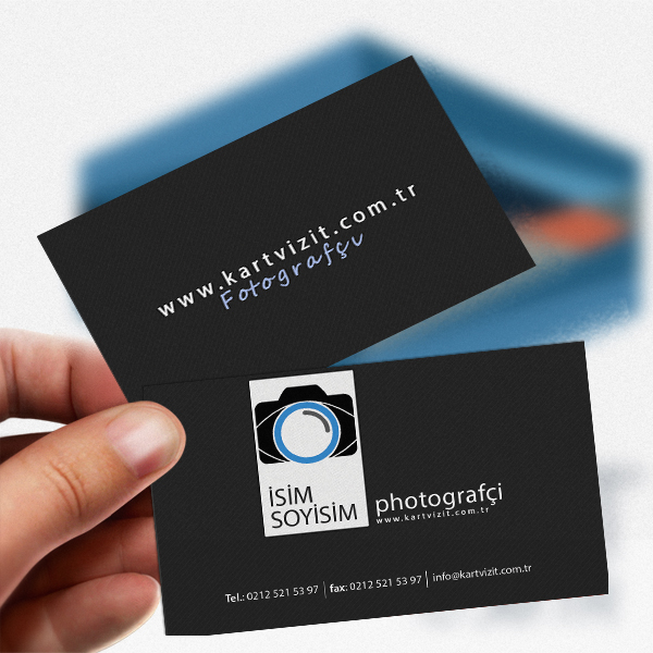 Koyu Zeminli ve Teknik Tasarımlı Fotoğrafçı Kartvizit
