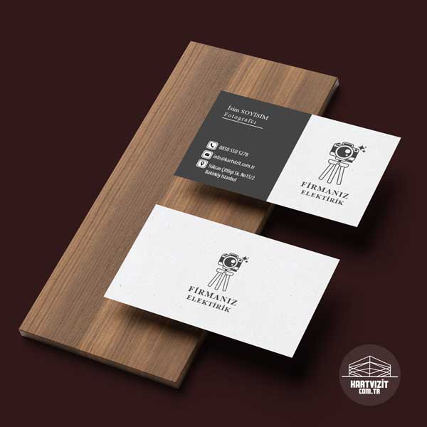 Füme Renkli Minimalist Fotoğrafçı Kartvizit